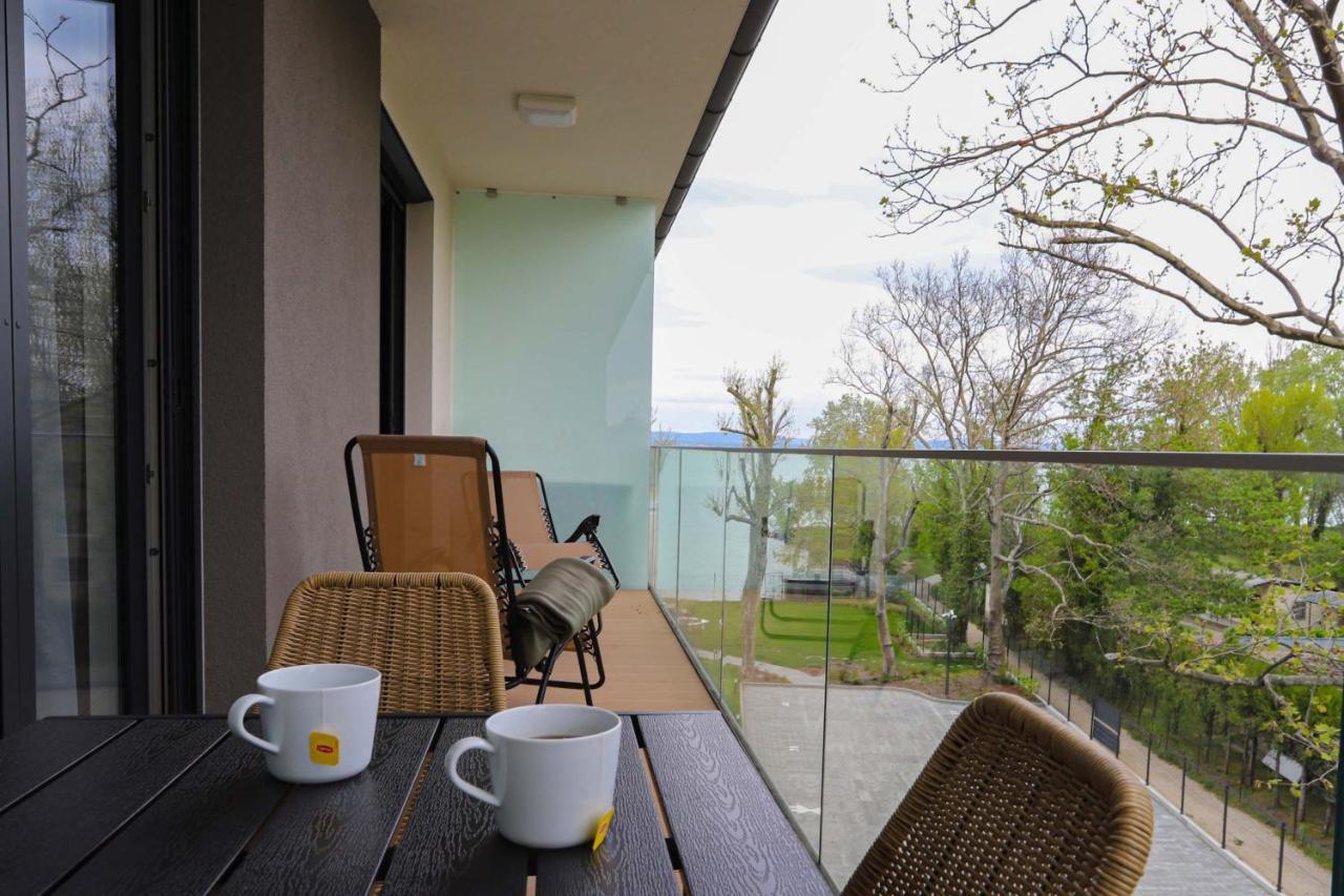 Platán Beach Apartman Balatonboglár Exterior foto